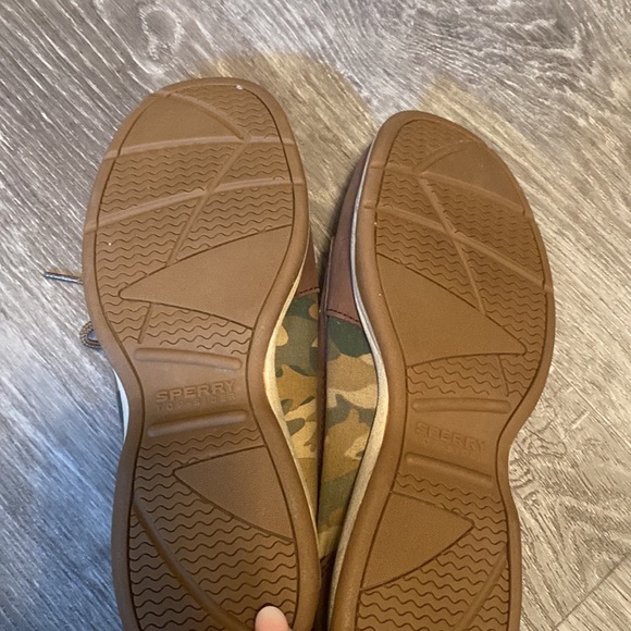 Sperry shoes excellent condition worn once - Picture 3 of 4
